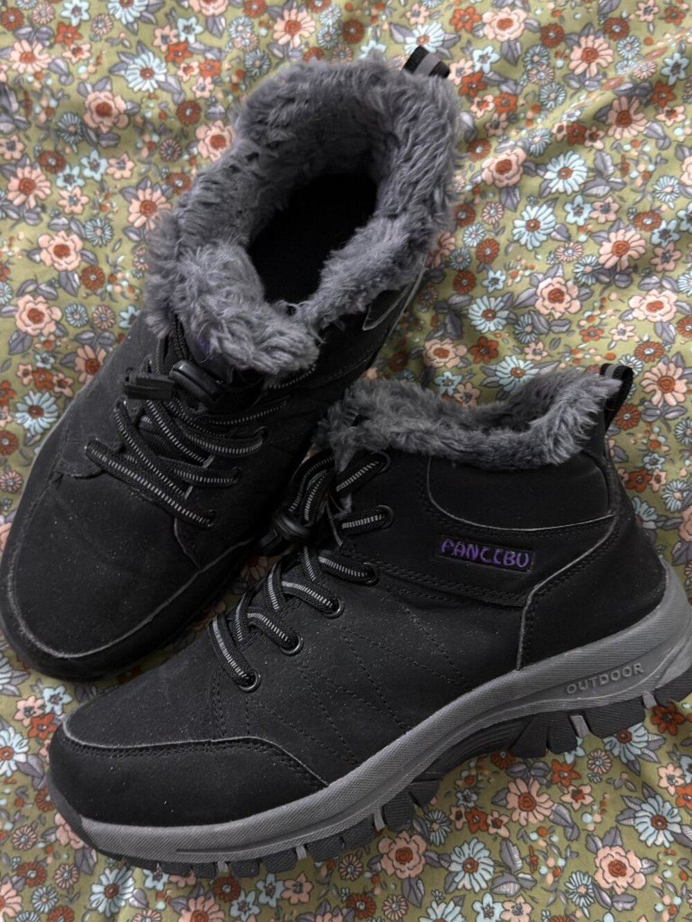 Womens' black ankle boots with furry grey lining